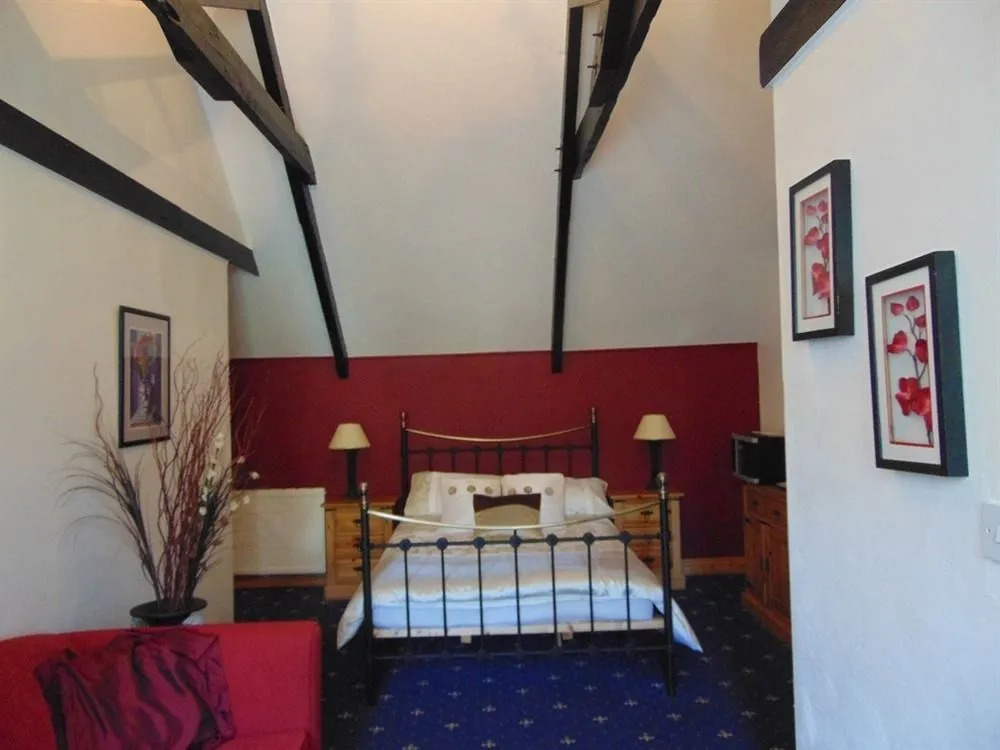 Racehorse Inn