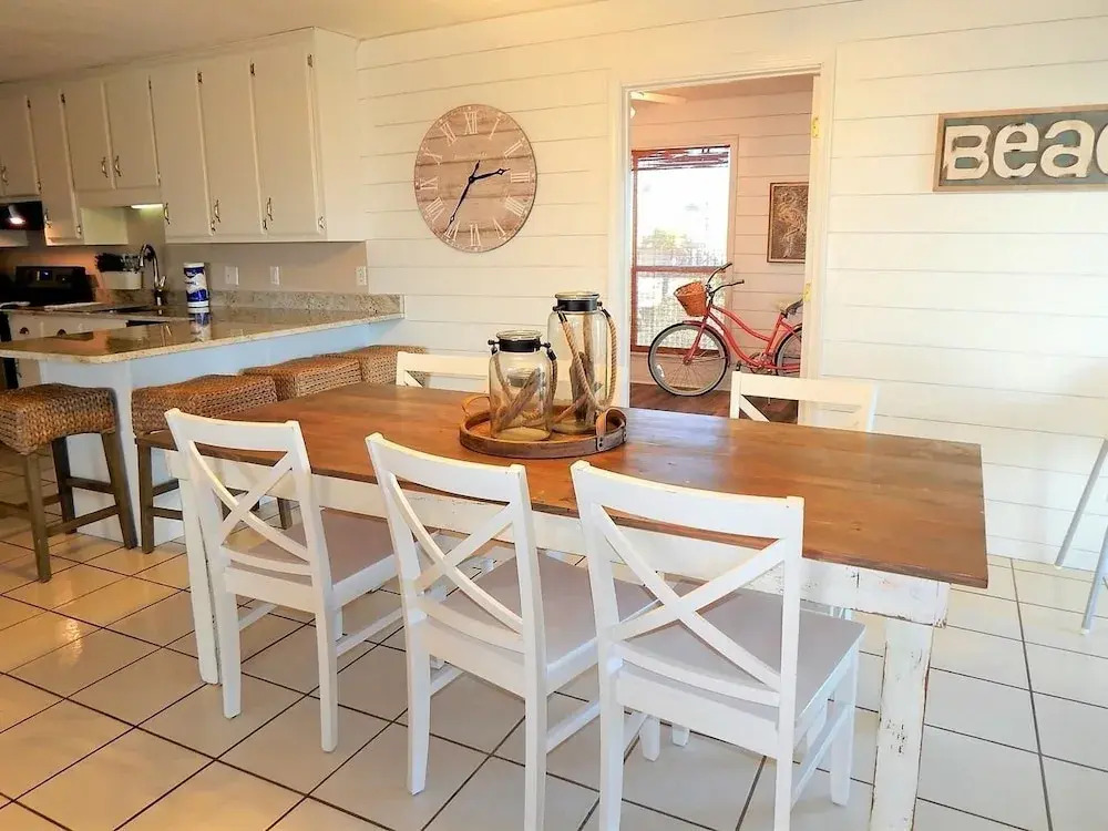 017 Morris House 4 Bedrooms 2.5 Bathrooms Home