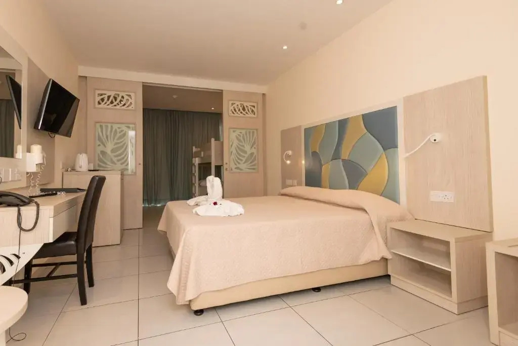 Tofinis Hotel