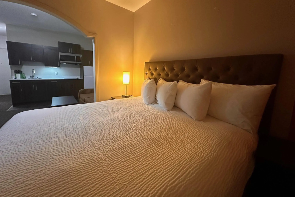 Ramada by Wyndham Estevan