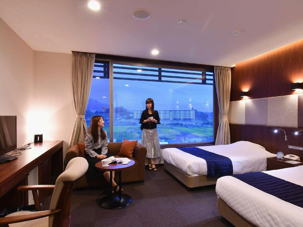 Capital Hotel 1000