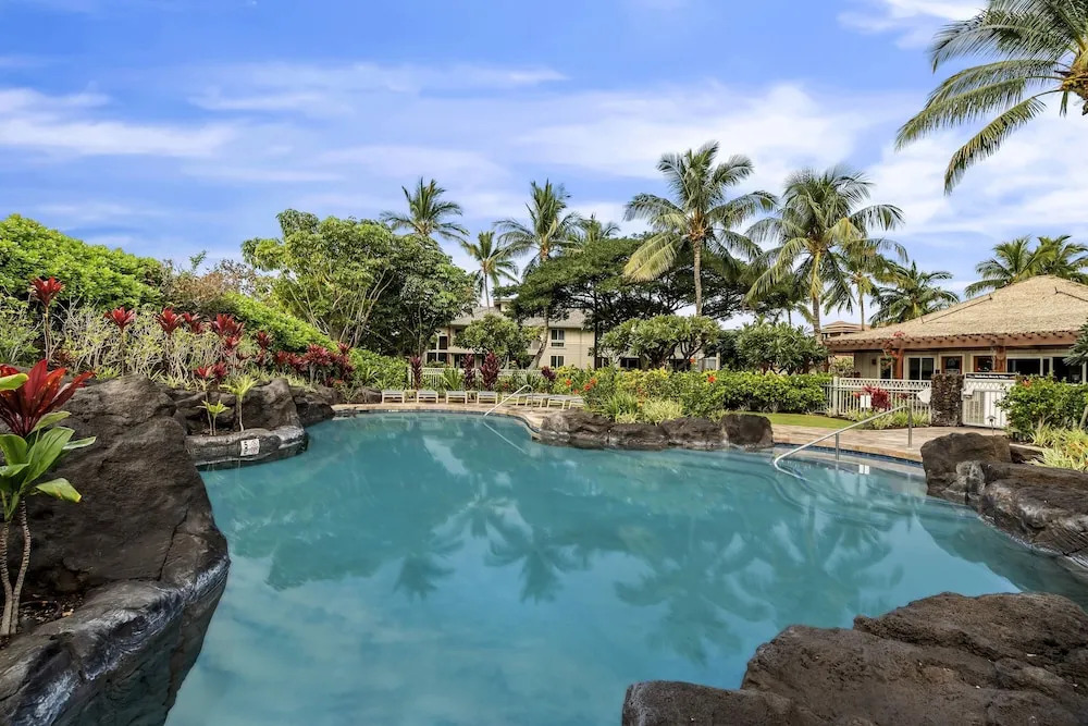 Waikoloa Beach S O2 2 Bedroom Condo by RedAwning
