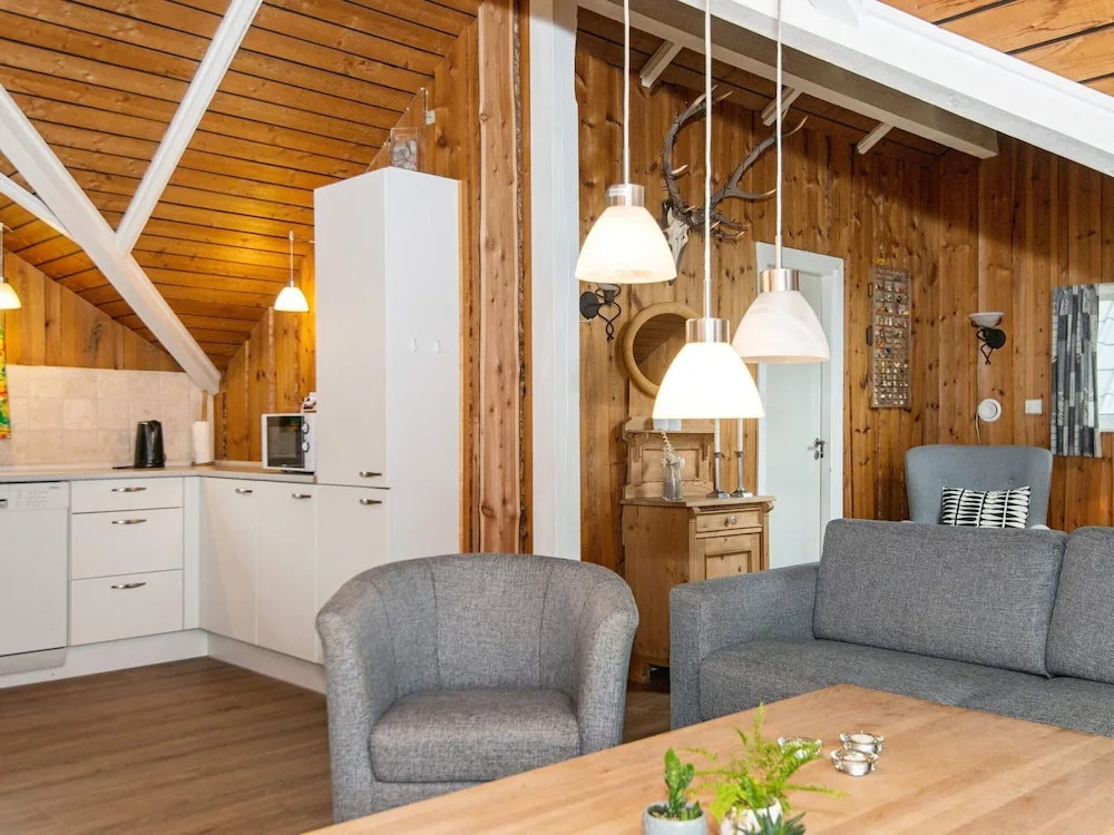 6 Person Holiday Home in Toftlund