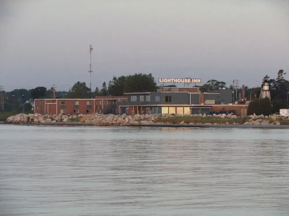 Lighthouse Inn