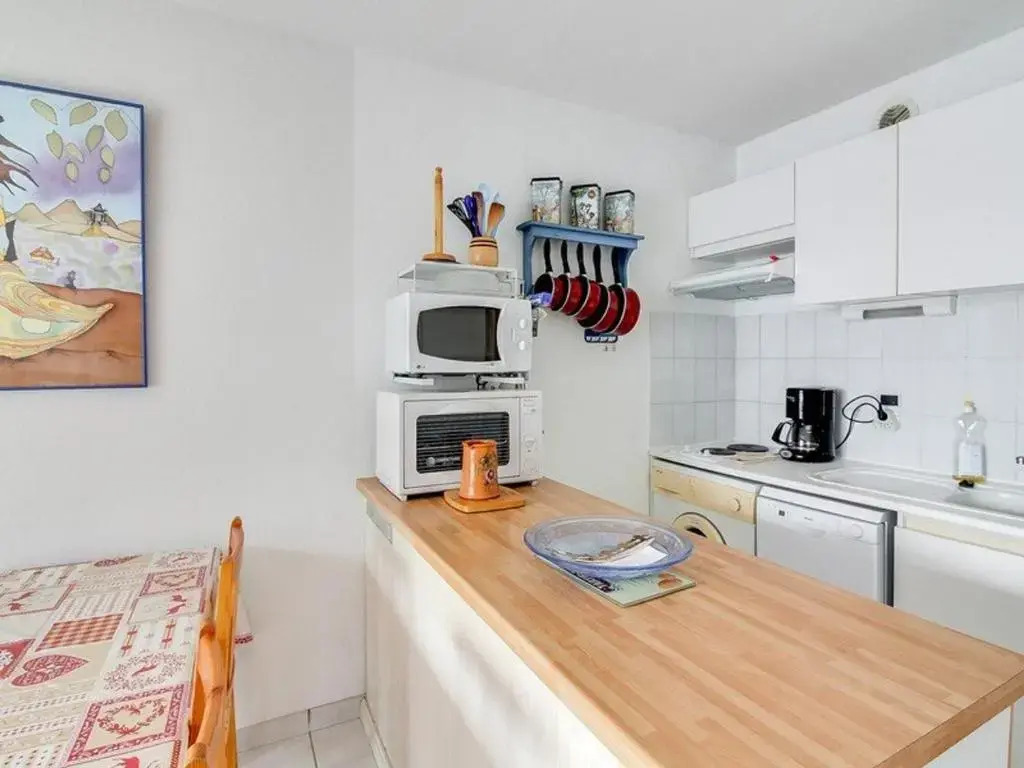 Appartement Esquièze-Sère, 3 Pièces, 6 Personnes - Fr-1-402-29