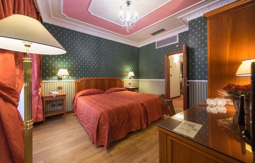Strozzi Palace Hotel
