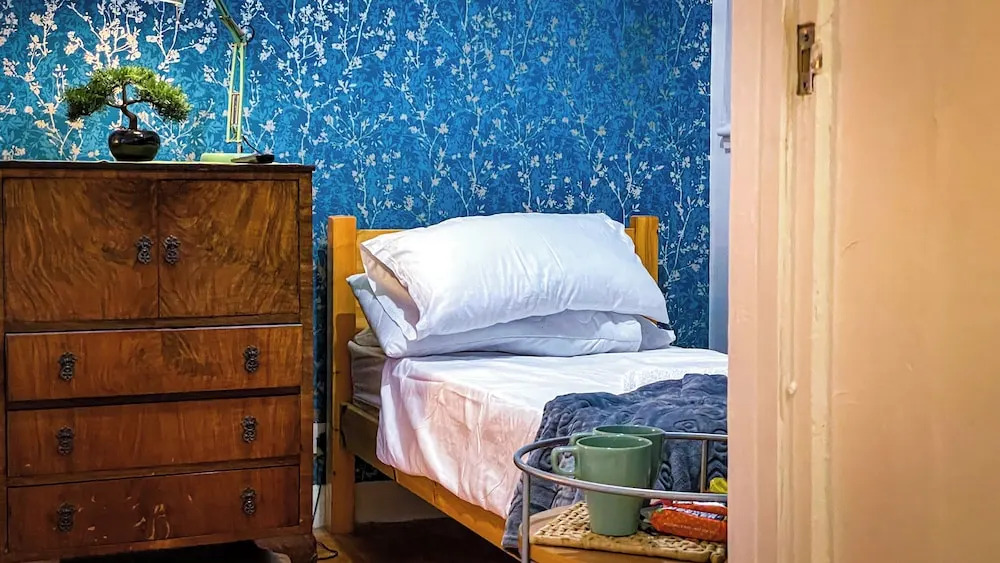 Lovely Flat Near Train Station and Central London