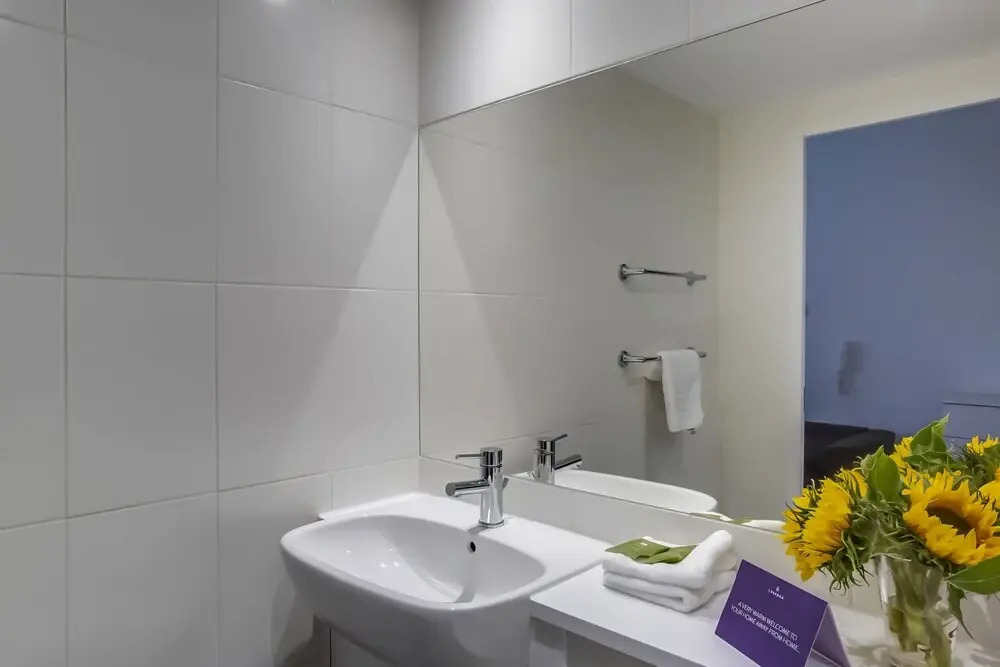 Wonderfully Bright 1BR Studio In Liverpool
