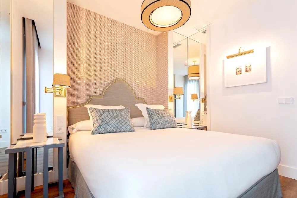 Exclusive Penthouse Near Torre del Oro Betis Xxvi