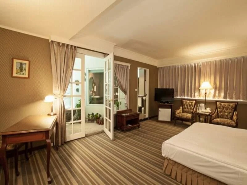 Marquess Hotel