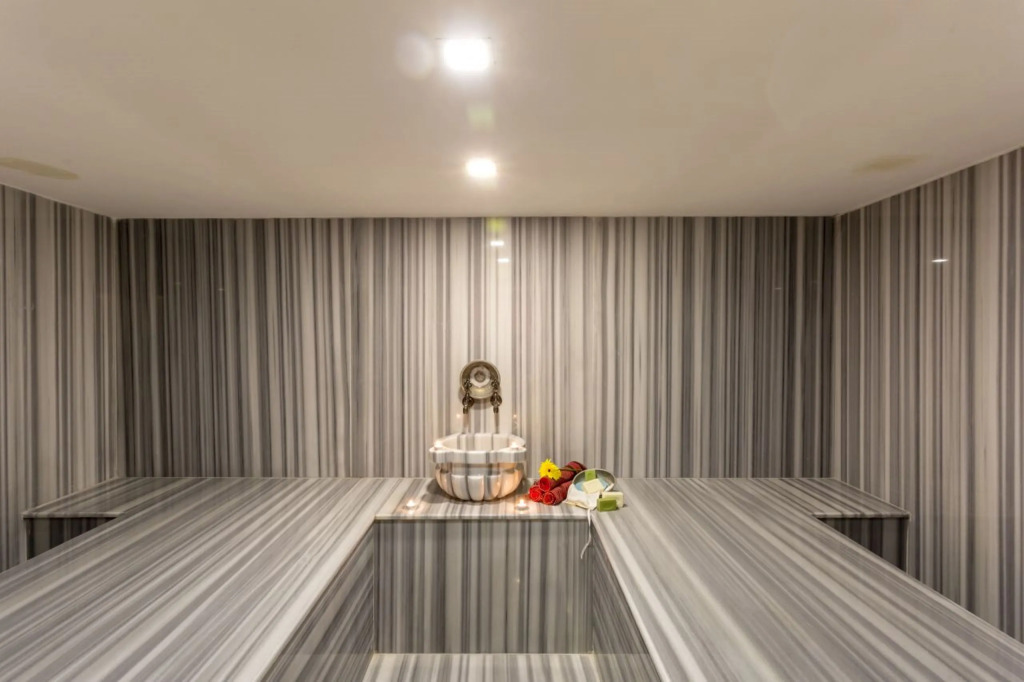 Wise Hotel & Spa