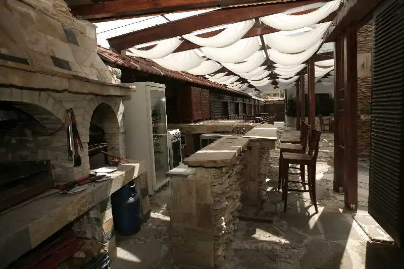 Banderitsa Hotel and Casino