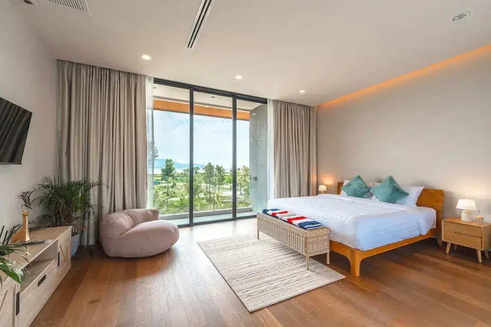 Modern 2-Level Pool Villa Long One A5