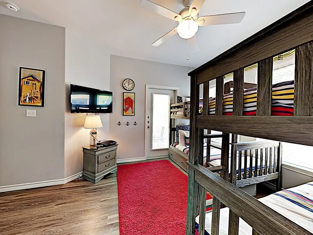 Boats and Oars - 4 Br Condo