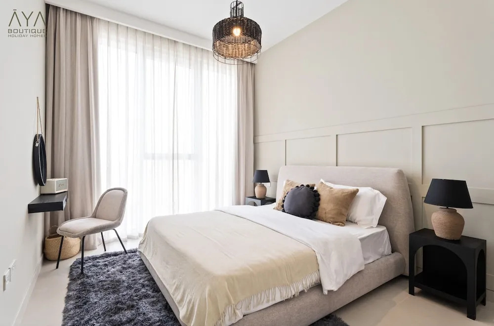 Aya - Outstanding 1BR Apartment With Amazing Creek Views