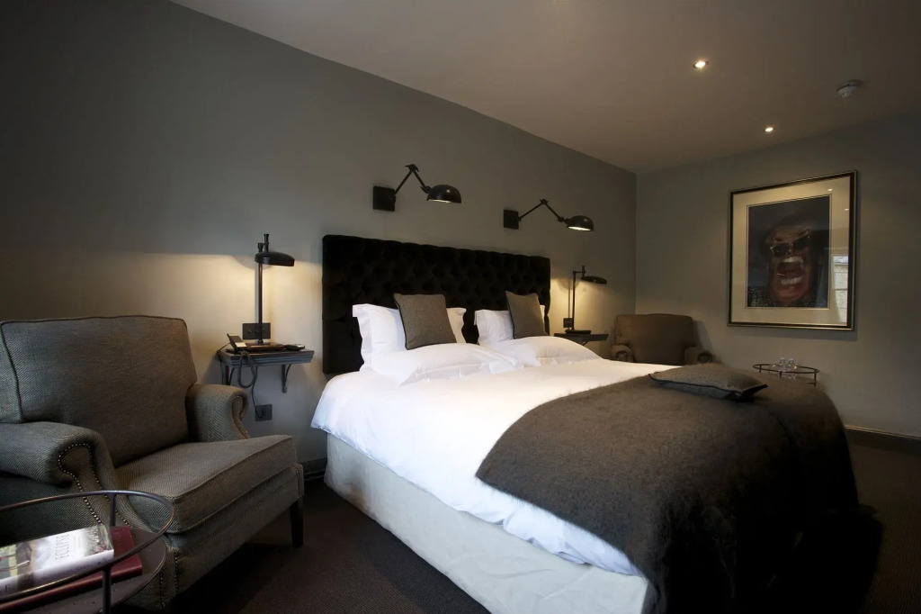 The Wheatsheaf Inn