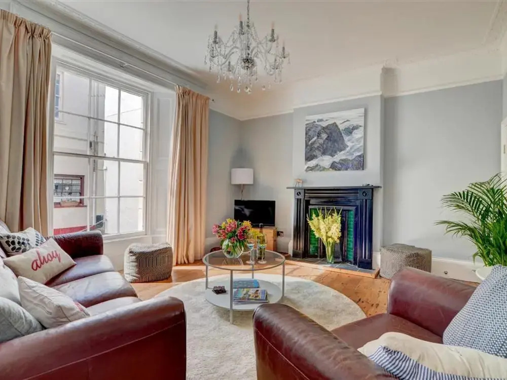 Delightful Holiday Home in Appledore With Garden