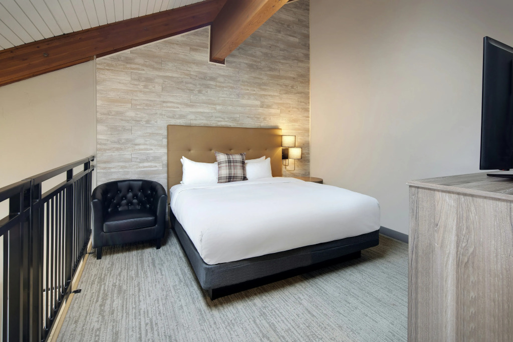 Highline Vail - a DoubleTree by Hilton
