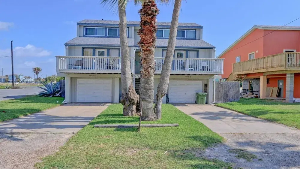 Sandbox A 2 Bedroom Townhouse