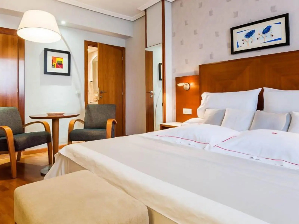 HOTEL XAUEN en pleno centro con acceso autorizado y a 100m de la Catedral