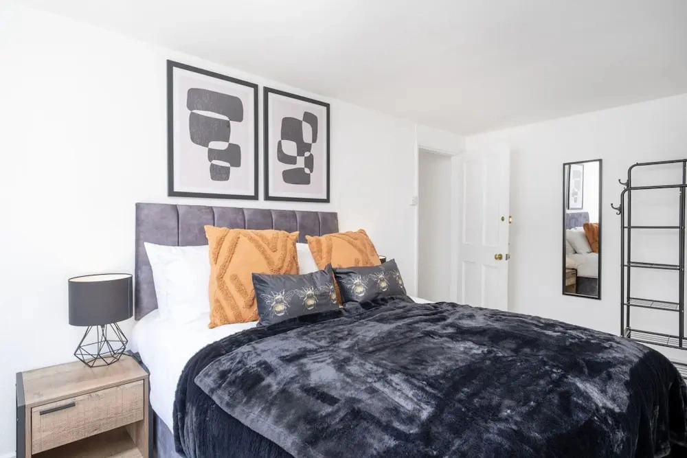 Gloucester Street Nest - 3BR Flat for 7 Guests