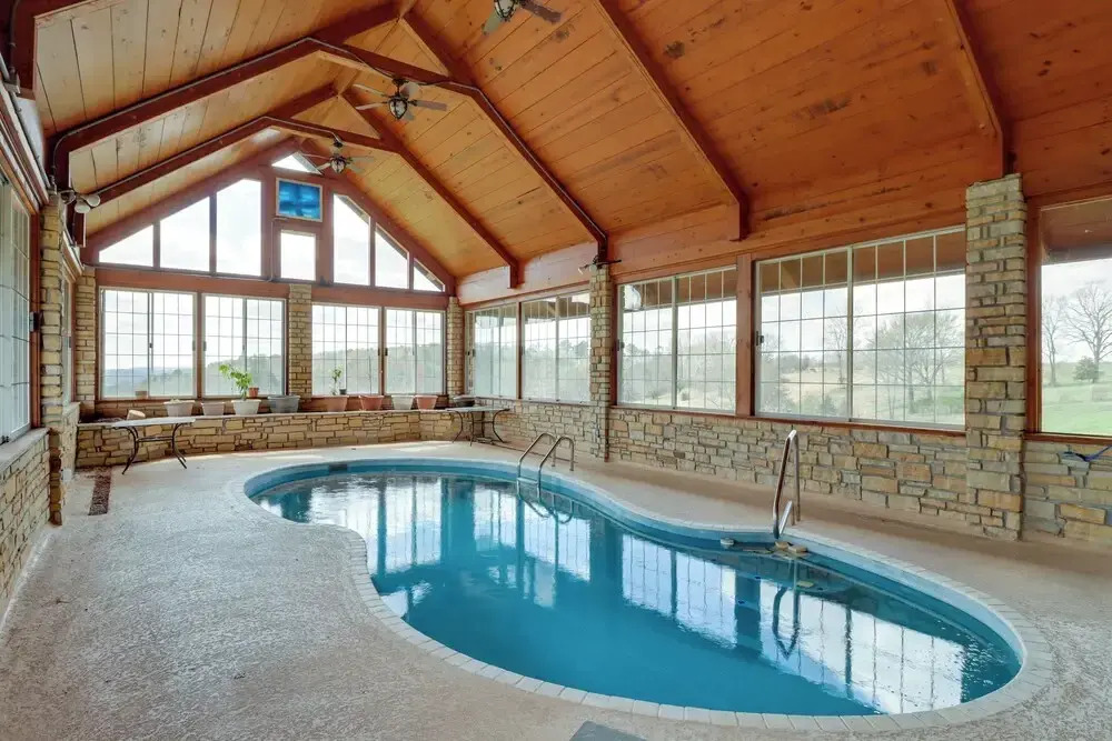 Mountain Views and Shared Pool Ozarks Family Home