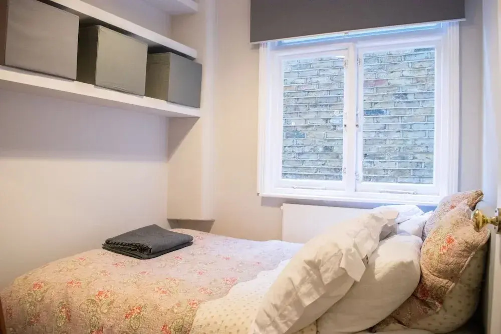 Cosy 2 Bed Ground Floor Flat In London