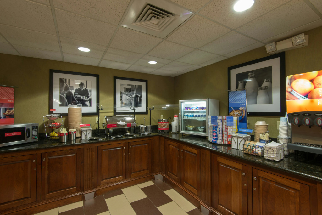 Hampton Inn Mount Airy