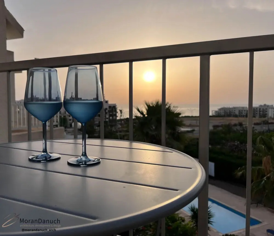 Procy 103 Sea View Apartment Ideal for Long or Short Stays