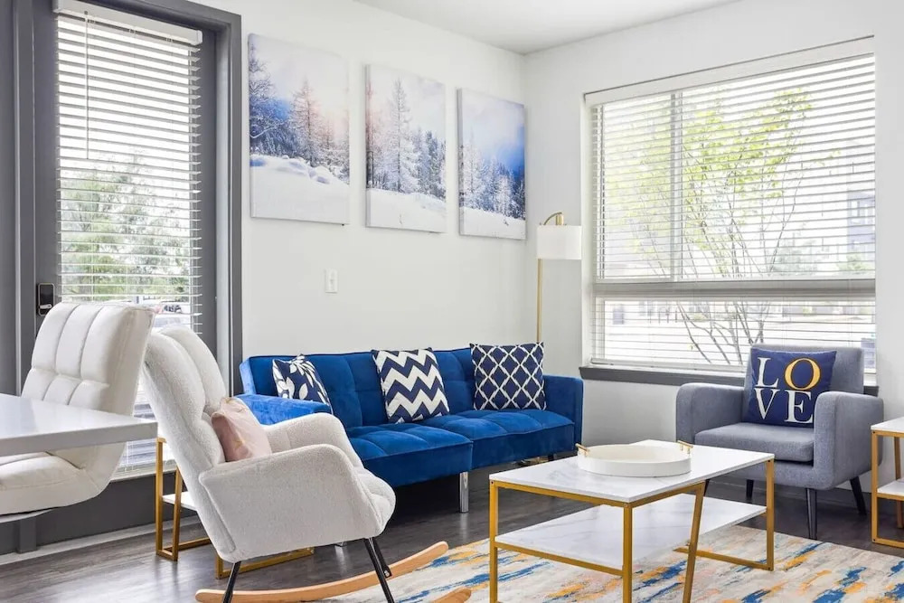 Bright & Cozy 2BR Retreat W/parking Broad Ripple
