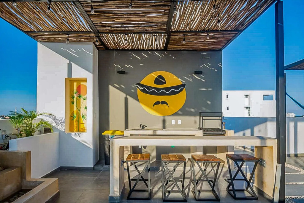 ~ Private CONDO in Awesome Complex ~ POOL + ROOFTOP Lounge ~ Walk to 5ª Avenida & Beach!