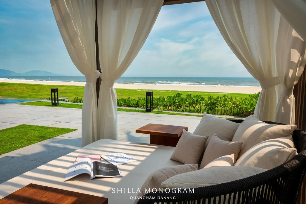 Shilla Monogram Danang