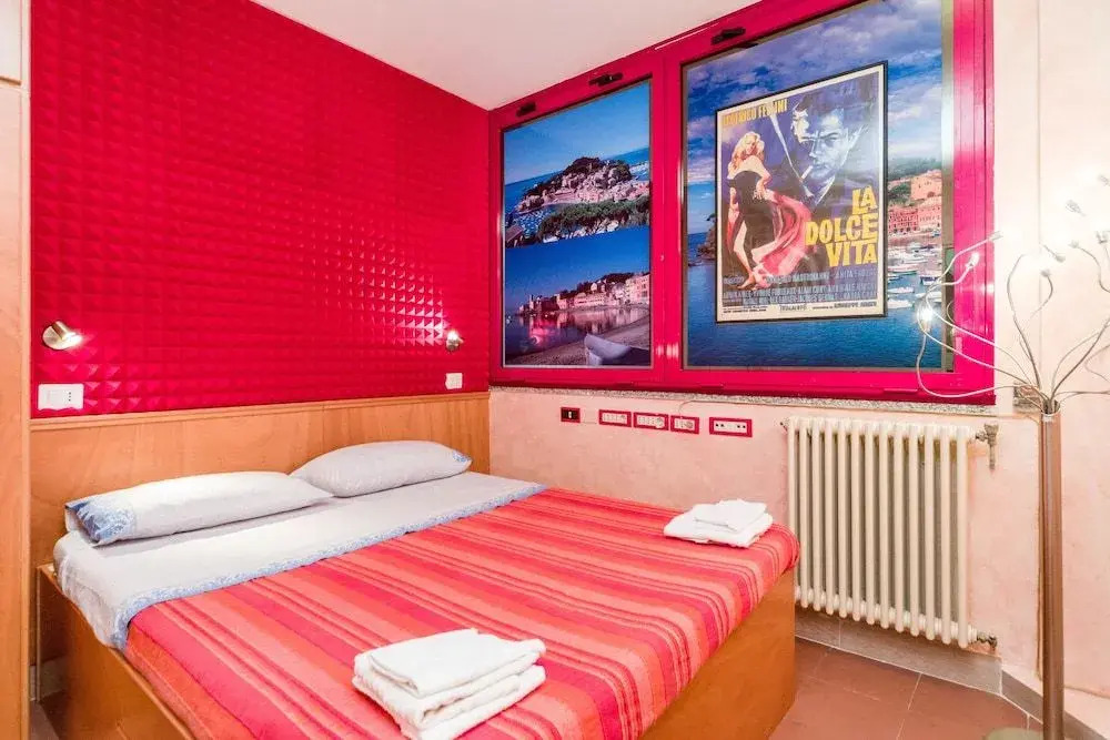 SESTRI MARE 5 AR122 (3 guests)