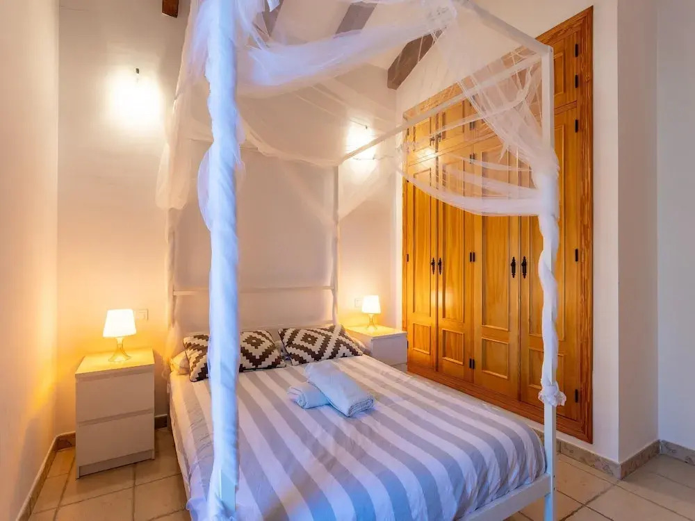 Villa in Arenas With Sea Views and Private Pool