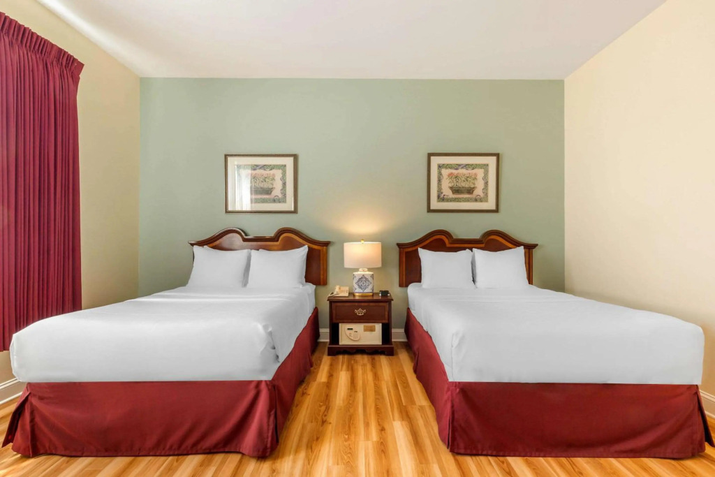The Carriage House Inn Newport