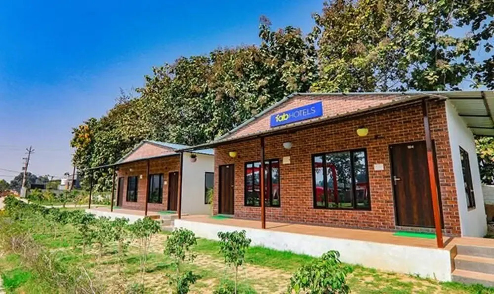 Fabhotel Prayag Deep