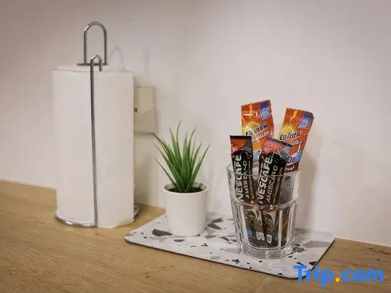 (T2) 2 Bedrooms 6 guests Full kitchen 1 min to BTS