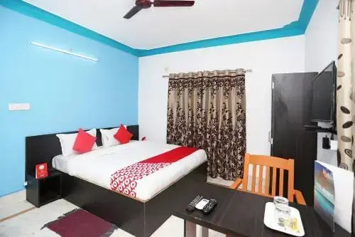 OYO 15504 Maa Banadurga Guest House