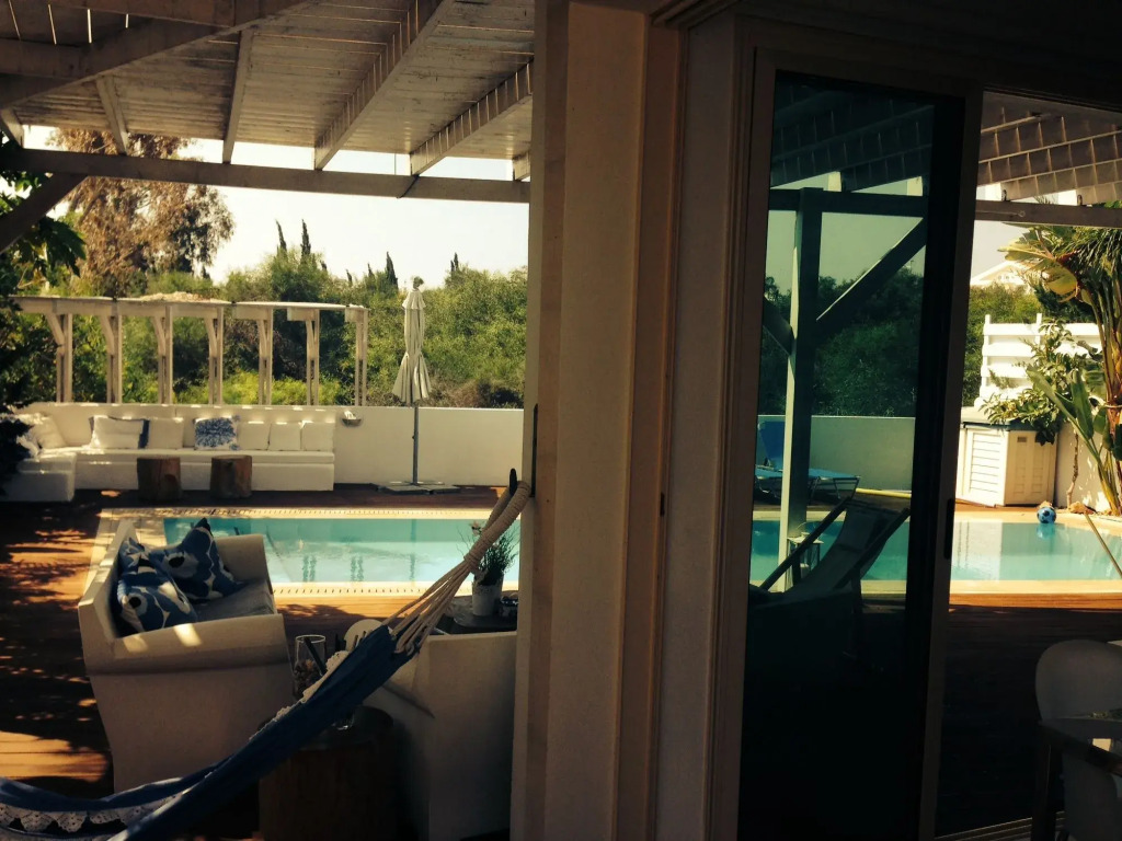 Riverland Villa