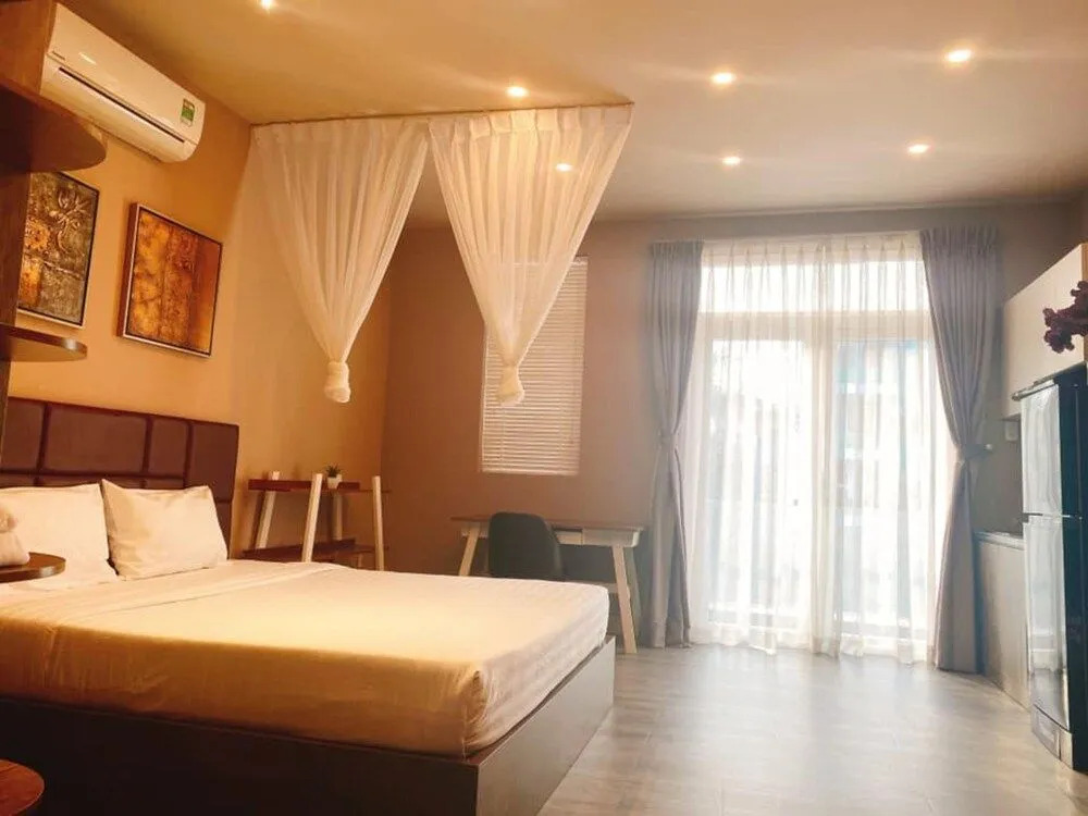 Eva Adam Hotel