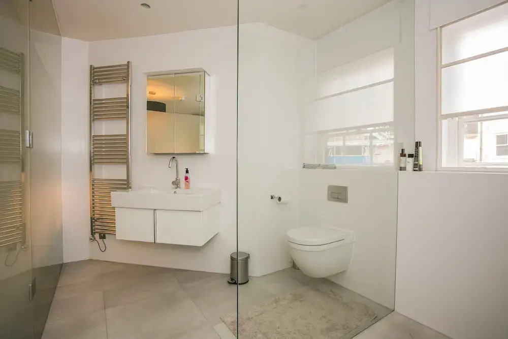 Spacious 1 Bedroom Apartment Near Oxford Street