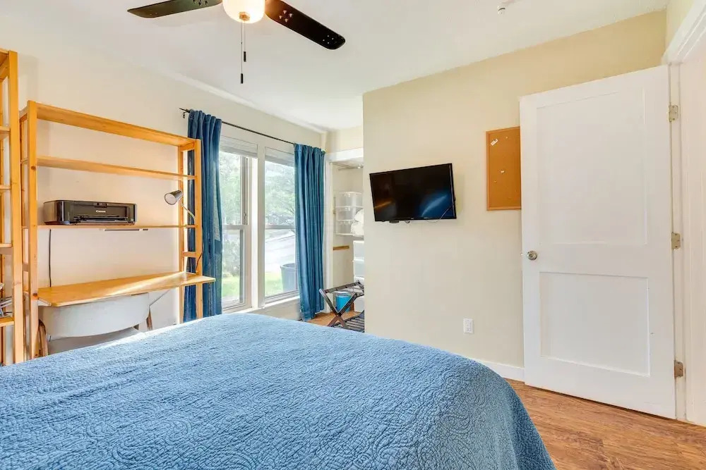 Austin Home Near Zilker Park w/ Yard: Pets Allowed
