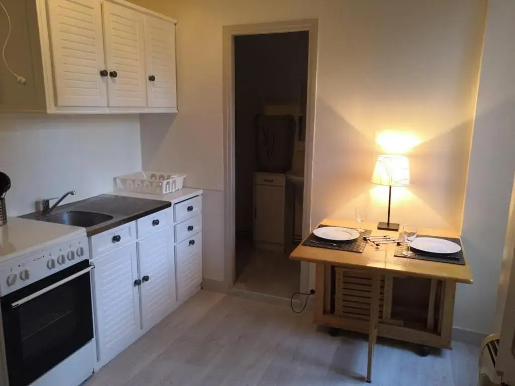 Appartement La Roche-Posay, 1 pièce, 4 personnes - FR-1-541-36