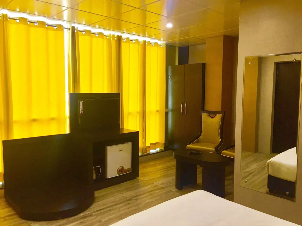 FabHotel Ace Prime
