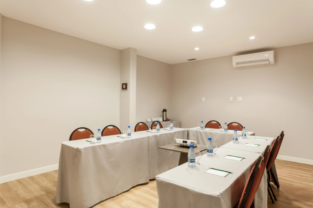 Esuites Lagoa Santa