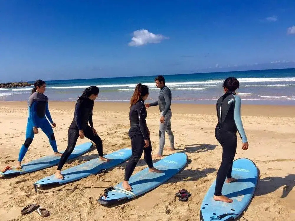 7 Waves Surf Hostel