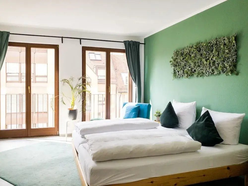 Apollo Apartments