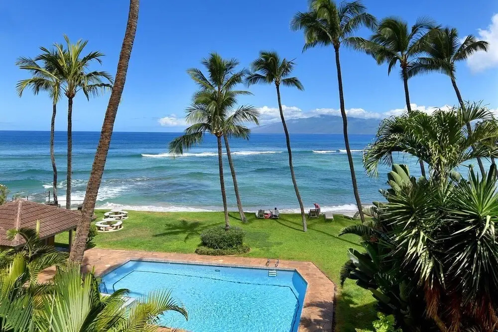 Hale Mahina B401 2 Bedroom Condo