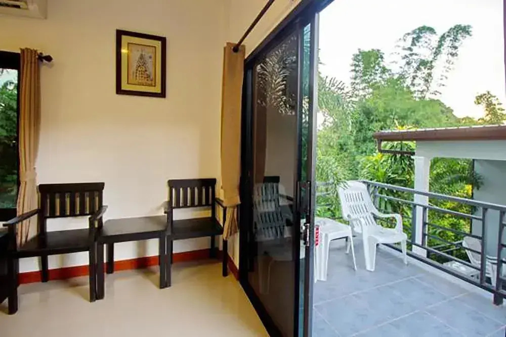 Naiharn Retreat Resort