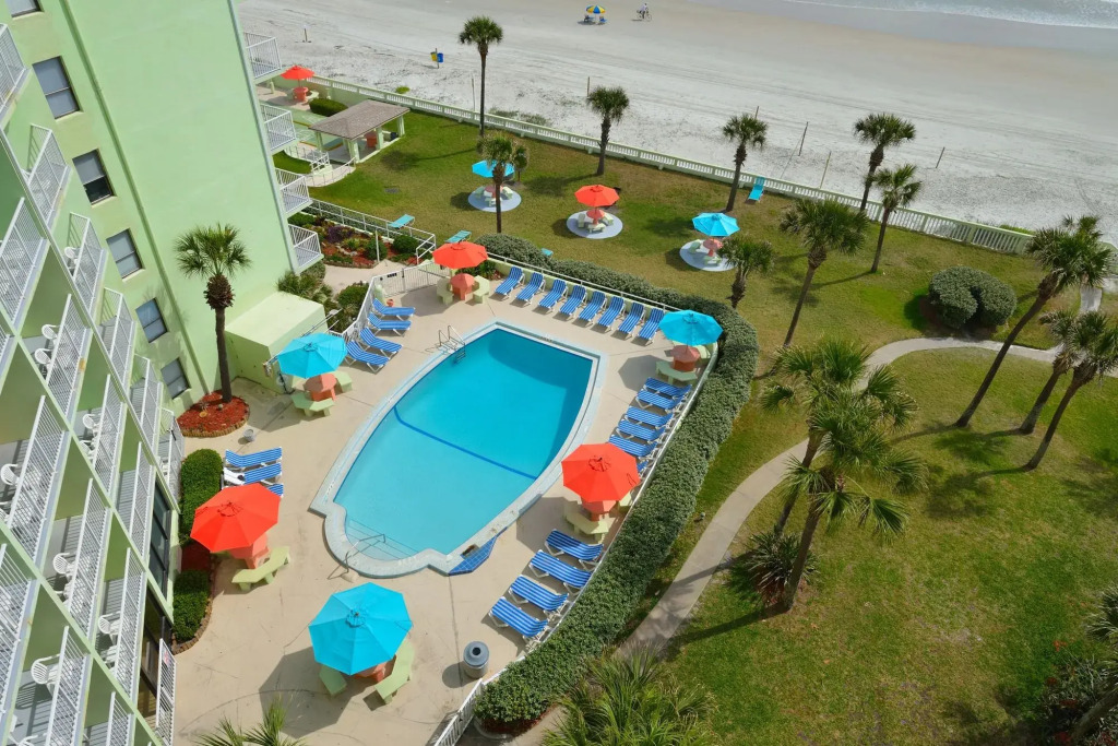 El Caribe Resort and Conference Center
